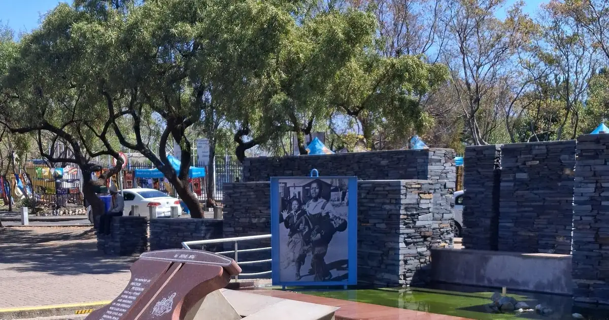 Private tour guide with visitors at the Apartheid Museum and Soweto